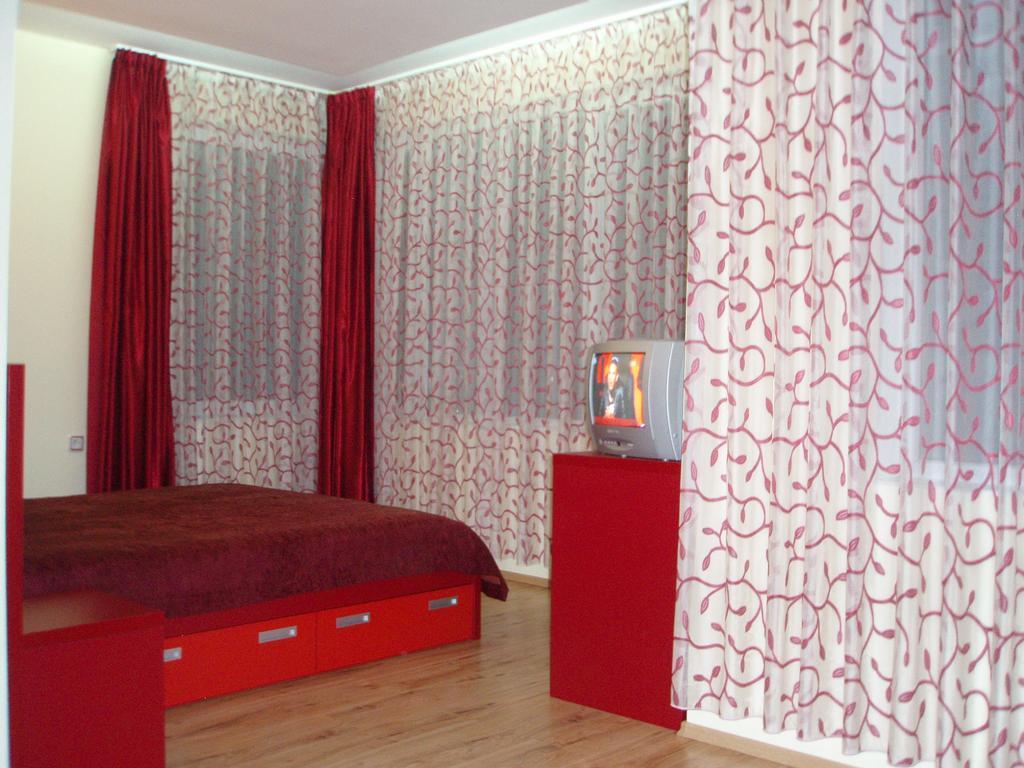 Mania Guest House Kalofer Phòng bức ảnh