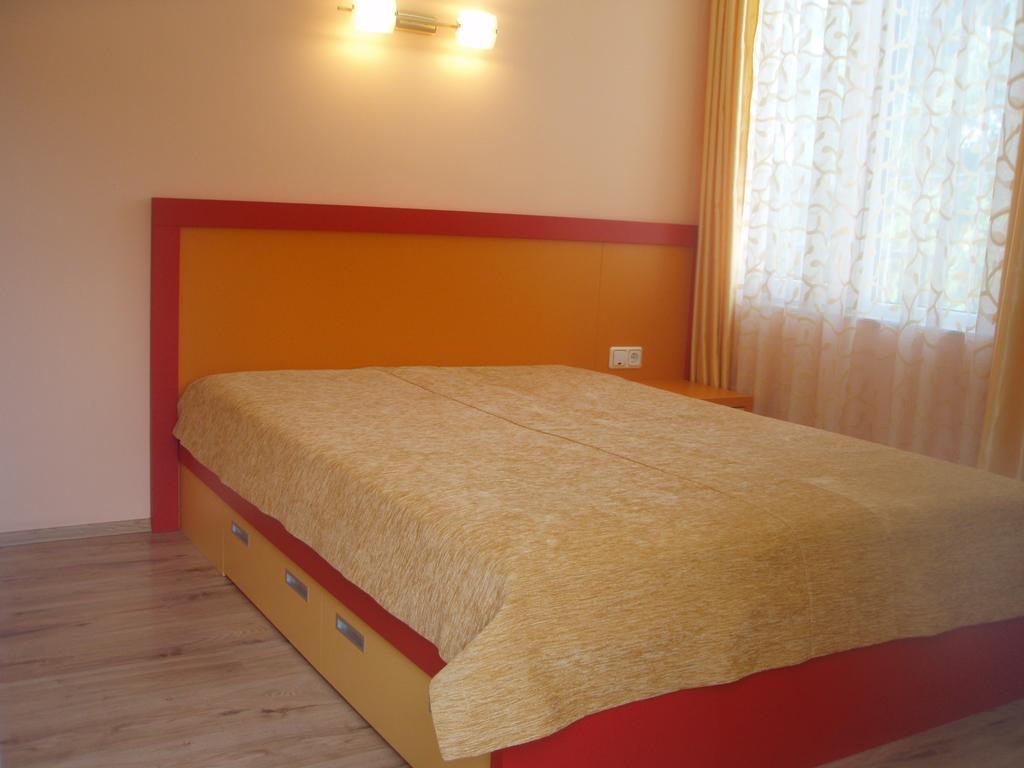 Mania Guest House Kalofer Phòng bức ảnh
