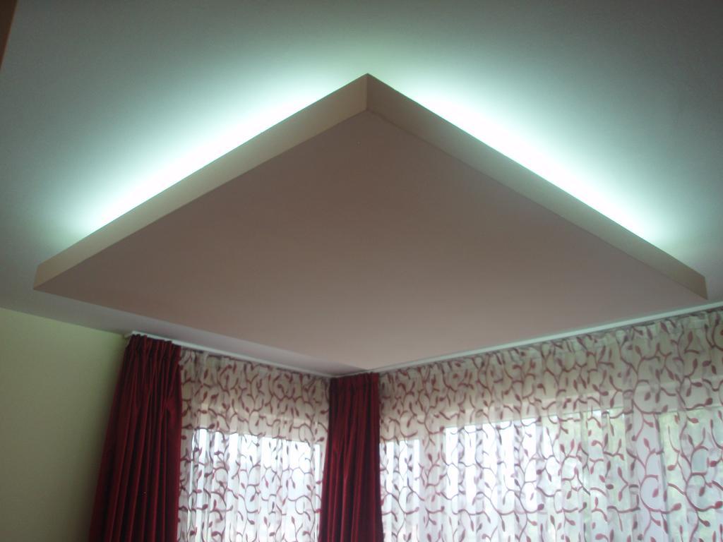 Mania Guest House Kalofer Ngoại thất bức ảnh