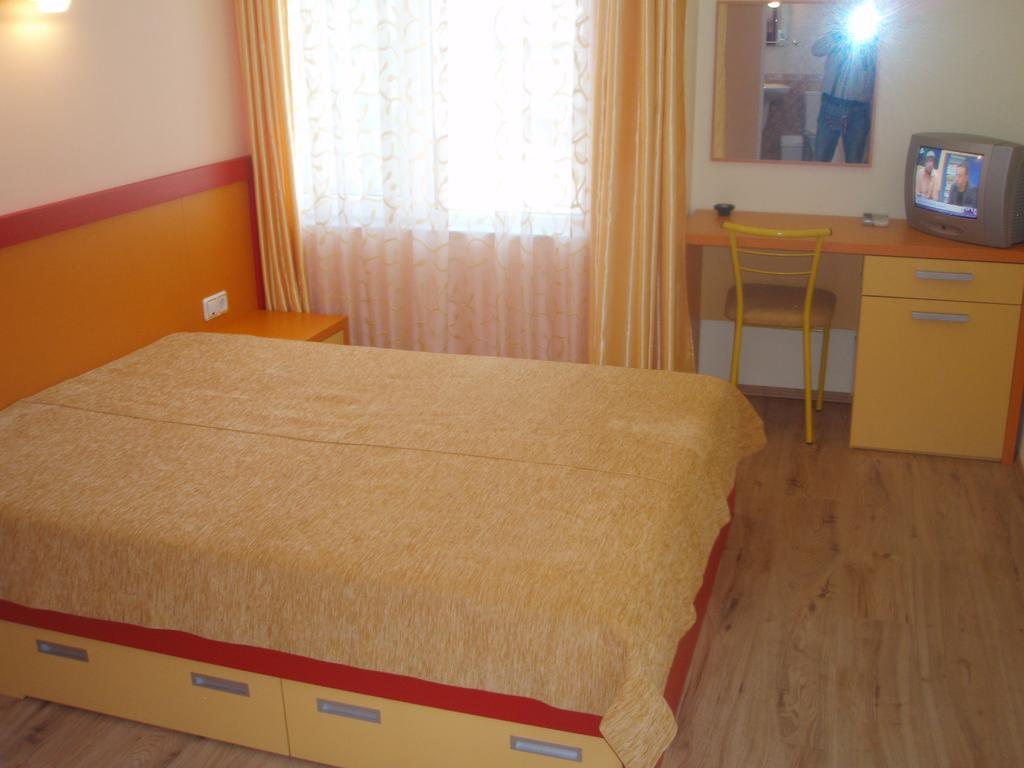 Mania Guest House Kalofer Phòng bức ảnh