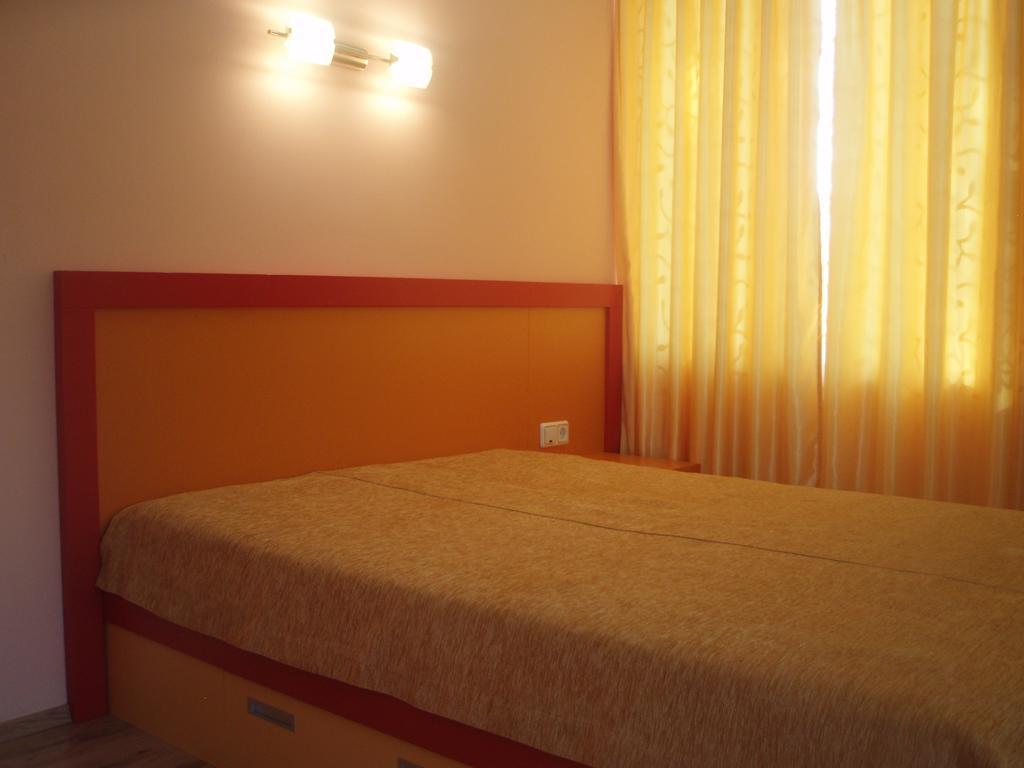 Mania Guest House Kalofer Phòng bức ảnh