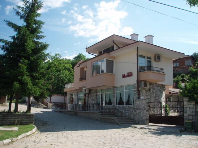 Mania Guest House Kalofer Ngoại thất bức ảnh